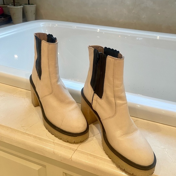 Free People Chelsea Boot - Picture 4 of 9